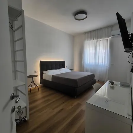 לינה וארוחת בוקר Faber 3*